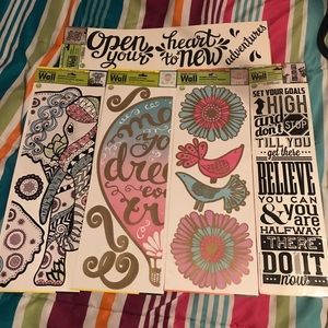 Wall decal set